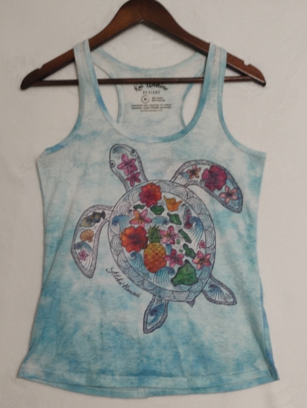 Women’s Sea Turtle Floral Graphic Tank Top - Light Blue